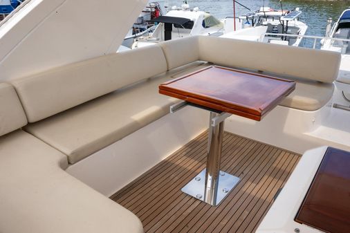 Azimut 60 Flybridge image