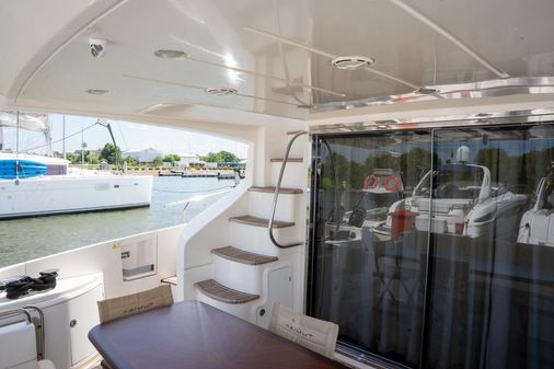 Azimut 60 Flybridge image