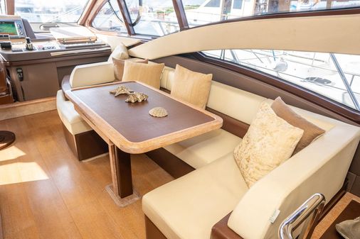 Azimut 60 Flybridge image