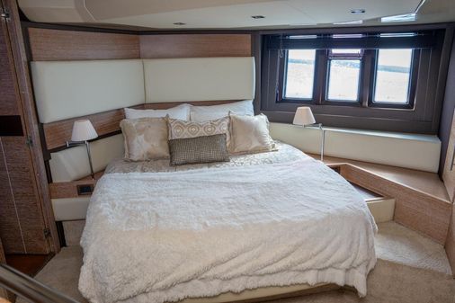 Azimut 60 Flybridge image