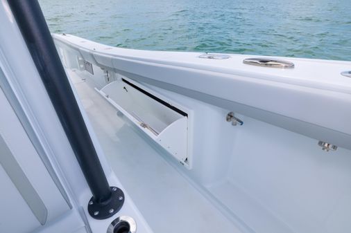 Yellowfin 36 Offshore image
