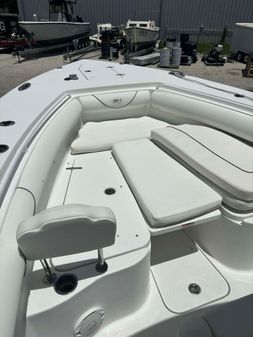 Sea Hunt Gamefish 30 With Forward Seating image