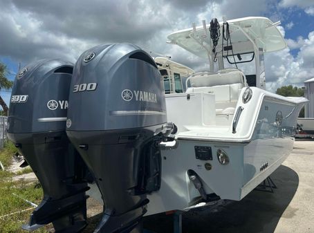 Sea Hunt Gamefish 30 With Forward Seating image