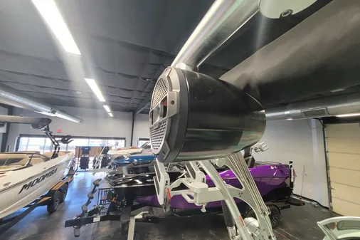 MasterCraft XT23 image