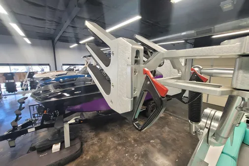 MasterCraft XT23 image