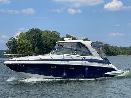 Crownline 350 Sport Yacht image