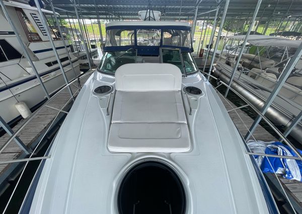 Crownline 350 Sport Yacht image