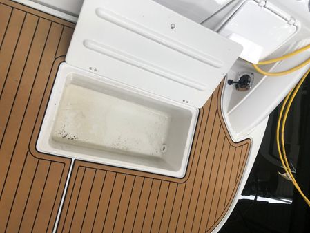 Crownline 350 Sport Yacht image