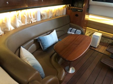 Crownline 350 Sport Yacht image