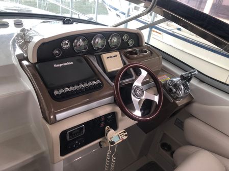 Crownline 350 Sport Yacht image