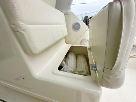 Tiara Yachts 3100 Open image