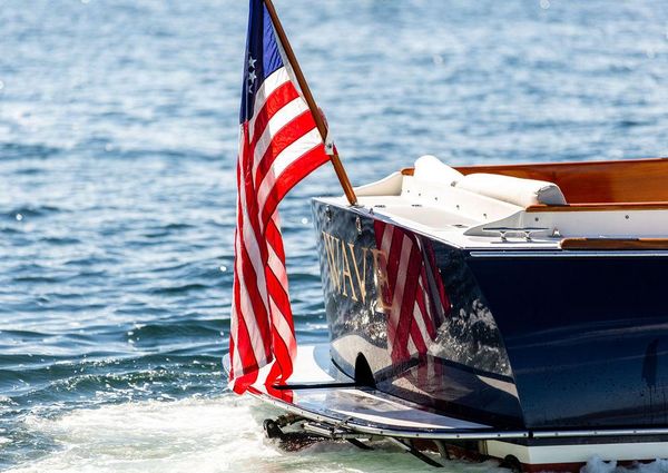 Hinckley Picnic Boat Classic image