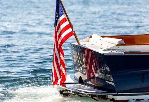 Hinckley Picnic Boat Classic image