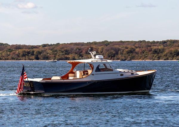 Hinckley Picnic Boat Classic image