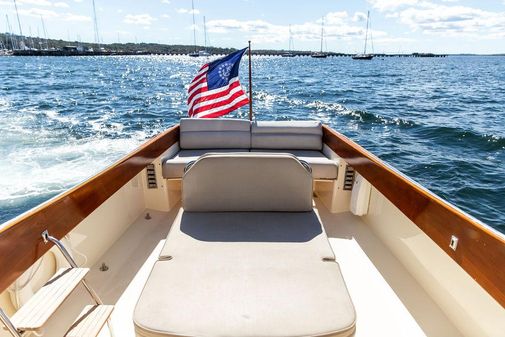 Hinckley Picnic Boat Classic image