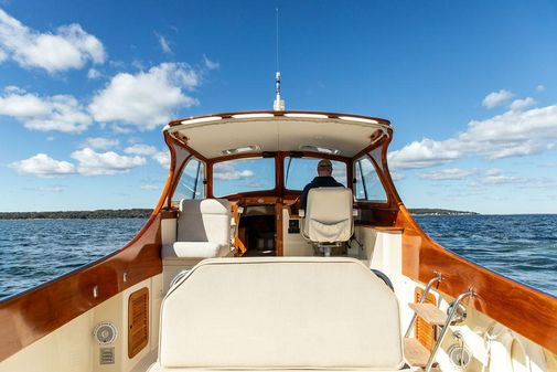 Hinckley Picnic Boat Classic image