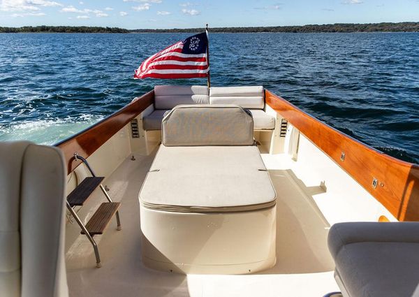 Hinckley Picnic Boat Classic image