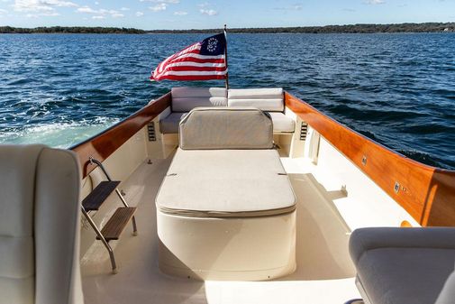 Hinckley Picnic Boat Classic image