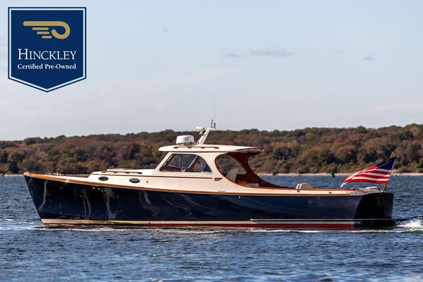 Hinckley Picnic Boat Classic - main image