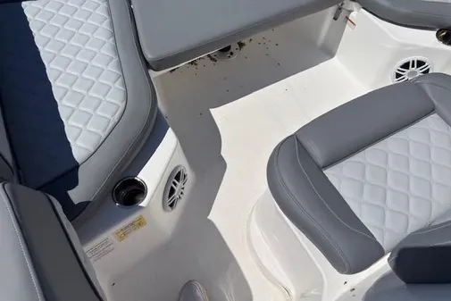 Nauticstar 211-HYBRID image