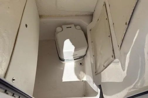 Nauticstar 211-HYBRID image