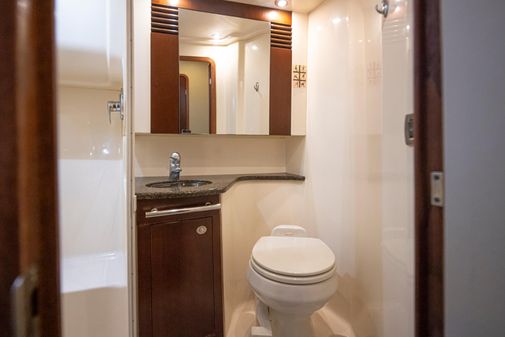 Sea Ray 44 Sedan Bridge image