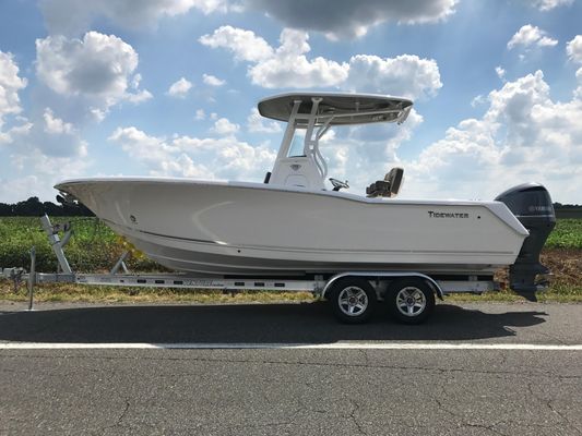 Tidewater 232 CC Adventure - main image