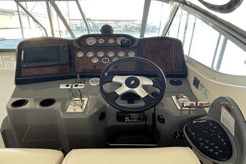 Cruisers Yachts 415 Express Motor Yacht image