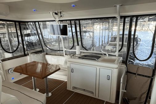 Cruisers Yachts 415 Express Motor Yacht image