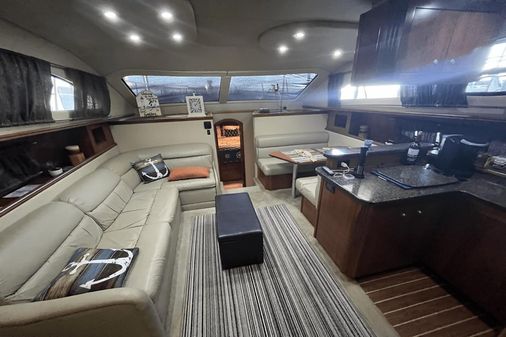 Cruisers Yachts 415 Express Motor Yacht image