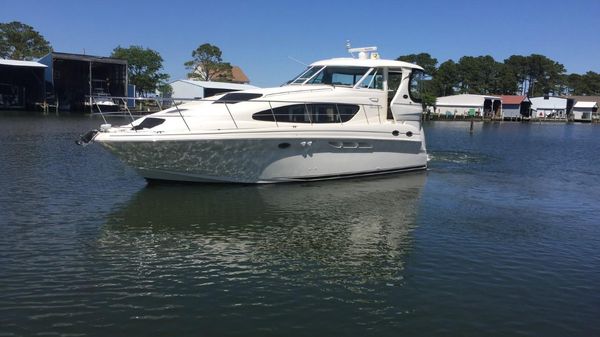 Sea Ray 390 Motor Yacht