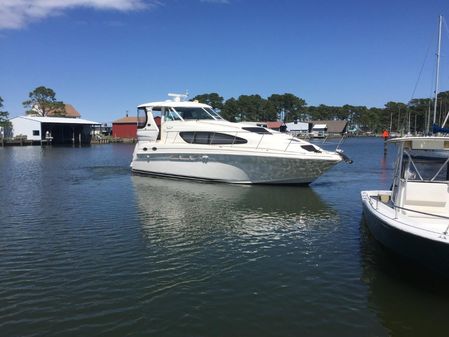 Sea Ray 390 Motor Yacht image