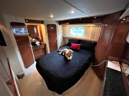 Sea Ray 390 Motor Yacht image