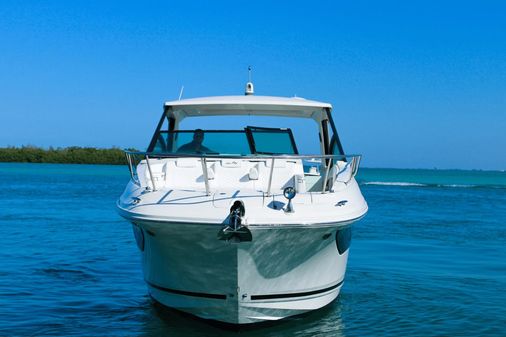 Sea Ray 320 Sundancer image