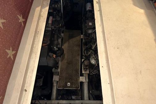 Luhrs 34 Convertible image