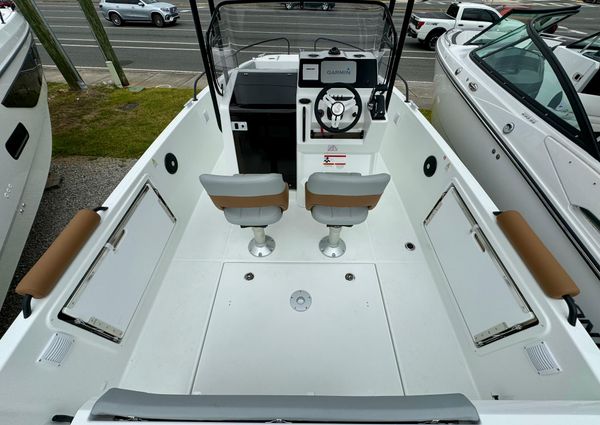 Beneteau FLYER-7-SPACEDECK image