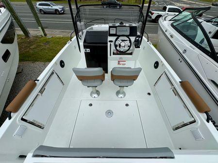 Beneteau FLYER-7-SPACEDECK image