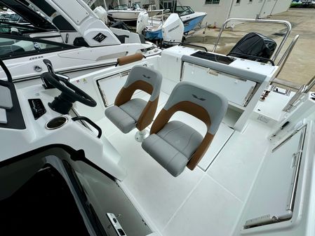 Beneteau FLYER-7-SPACEDECK image