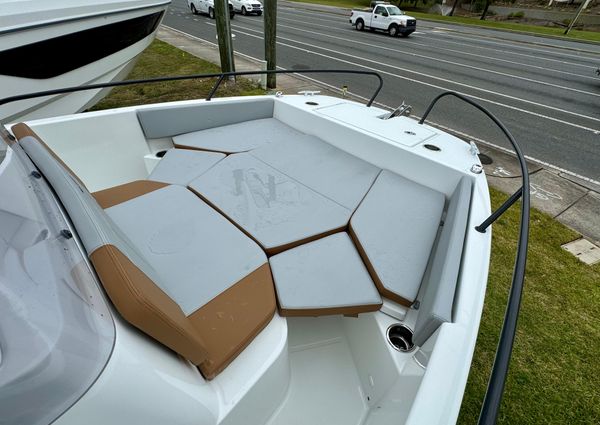 Beneteau FLYER-7-SPACEDECK image