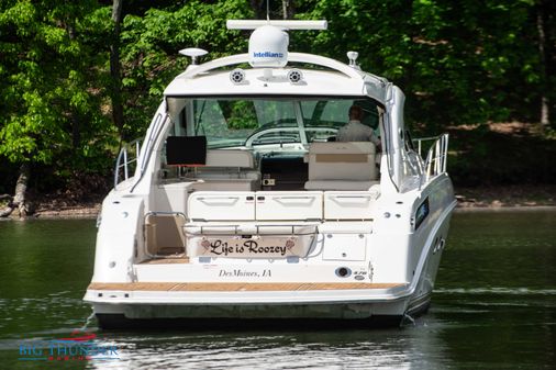 Sea Ray 470 Sundancer image