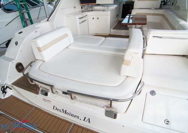 Sea Ray 470 Sundancer image