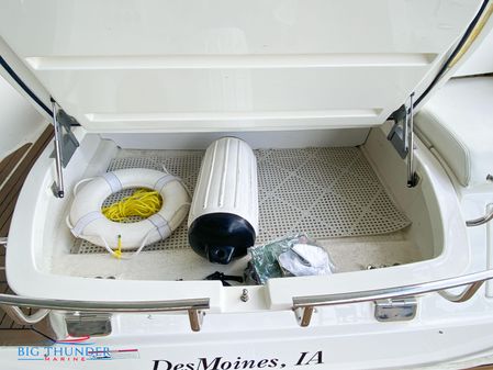 Sea Ray 470 Sundancer image