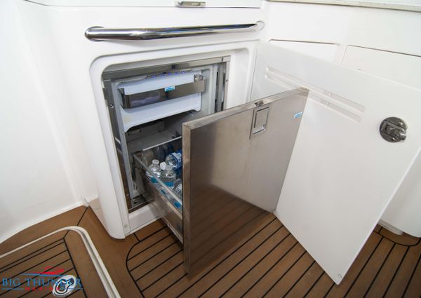 Sea Ray 470 Sundancer image