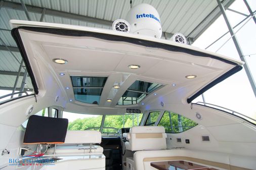 Sea Ray 470 Sundancer image