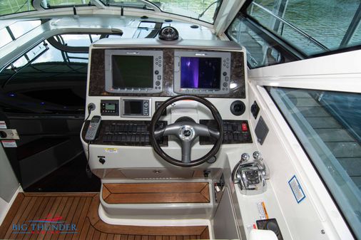 Sea Ray 470 Sundancer image