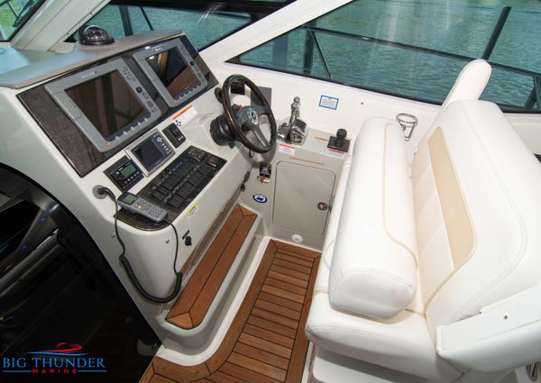 Sea Ray 470 Sundancer image