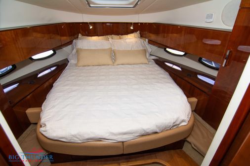 Sea Ray 470 Sundancer image