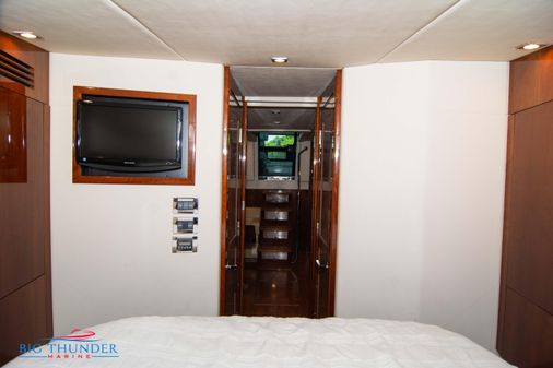 Sea Ray 470 Sundancer image