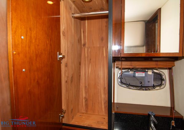 Sea Ray 470 Sundancer image