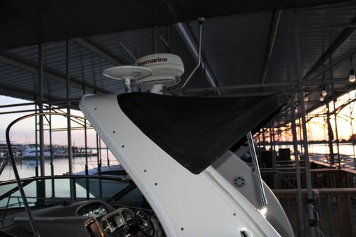 Sea Ray 320 Sundancer image